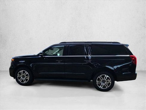Used 2025 Ford Expedition Max Active AWD/4WD image 9