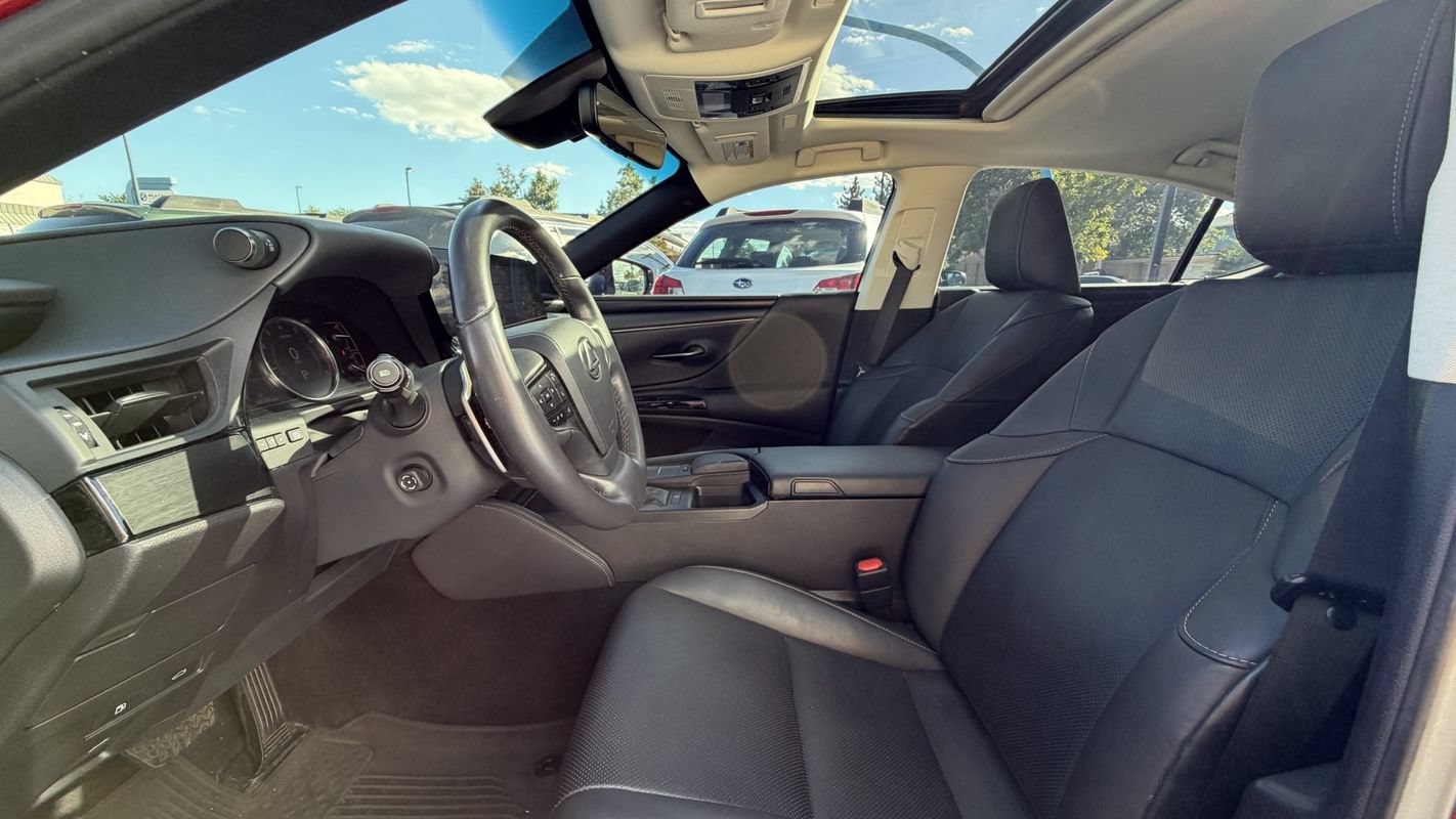 Used 2022 Lexus ES 250 w/ Premium Package AWD/4WD image 7