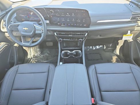 New 2026 Chevrolet Traverse LT w/ Sun and Wheel Package image 9