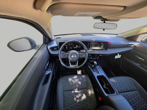 New 2026 Nissan Kicks SV w/ Charging Package FWD image 11