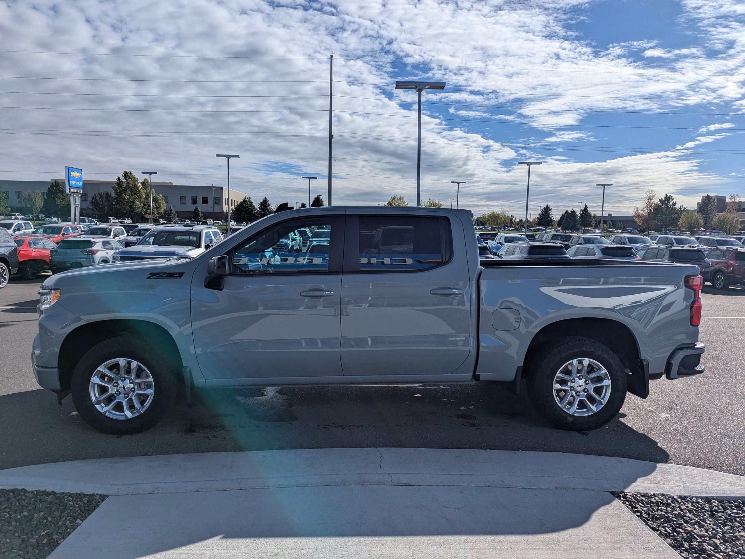 Certified 2025 Chevrolet Silverado 1500 RST w/ Convenience Package II AWD/4WD image 8