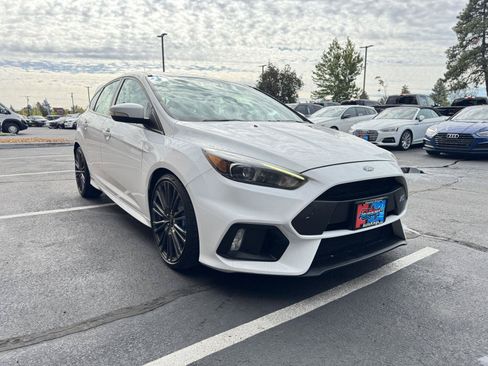 Used 2017 Ford Focus RS AWD/4WD image 7