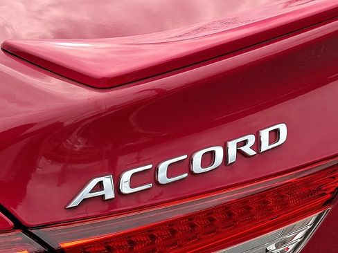 Used 2018 Honda Accord Sport image 30
