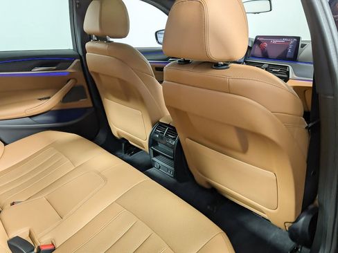 Certified 2022 BMW 530i xDrive w/ M Sport Package image 41