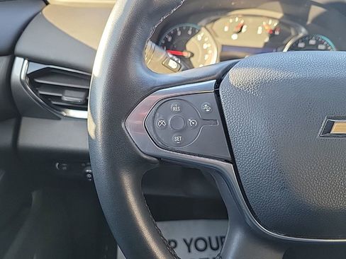 Used 2023 Chevrolet Traverse LT image 25