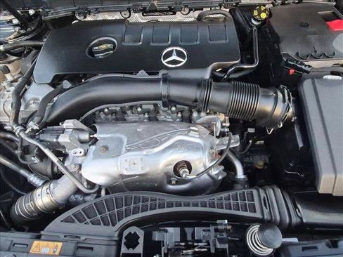Certified 2022 Mercedes-Benz GLB 250 image 20