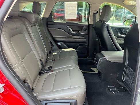 Certified 2025 Lincoln Corsair AWD image 20