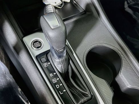 Used 2025 Nissan Altima 2.5 SV FWD image 15