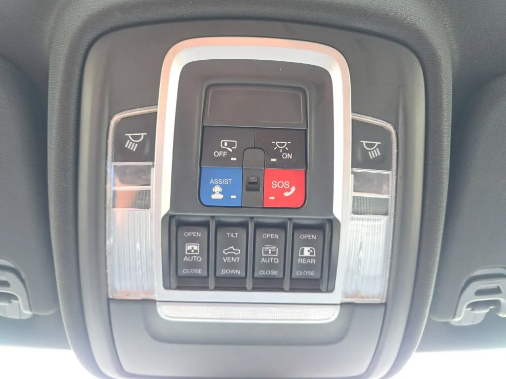 Used 2019 RAM 1500 Big Horn AWD/4WD image 34