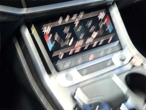 Certified 2025 Audi Q7 3.0T Premium Plus image 22