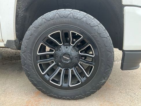 Used 2017 Chevrolet Silverado 1500 LT w/ All Star Edition AWD/4WD image 10