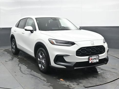 New 2026 Honda HR-V LX image 4