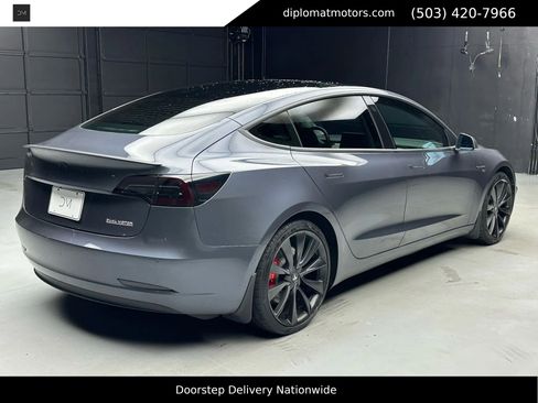 Used 2020 Tesla Model 3 Performance image 7