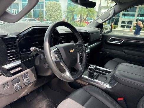 Used 2024 Chevrolet Silverado 1500 LTZ w/ Technology Package image 6