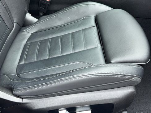 Used 2023 BMW 330i xDrive Sedan w/ M Sport Package image 49