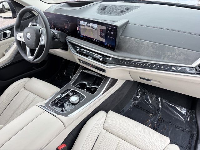 Certified 2025 BMW X7 xDrive40i w/ Premium Package AWD/4WD image 14
