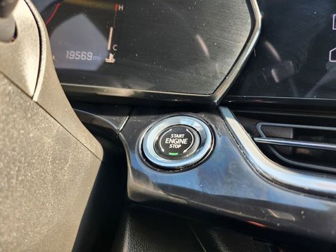 Certified 2024 Chevrolet Trax RS w/ Driver Confidence Package image 23