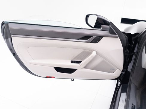 Used 2023 Porsche 911 Targa 4S image 22
