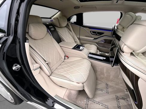 Used 2021 Mercedes-Benz Maybach S 580 4MATIC image 20