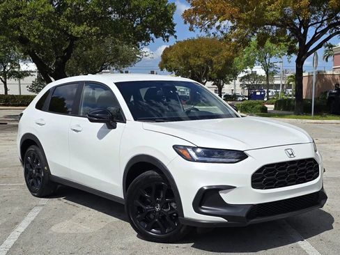 Used 2024 Honda HR-V Sport image 4