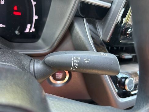 Used 2026 Toyota Corolla LE w/ LE Premium Package FWD image 21