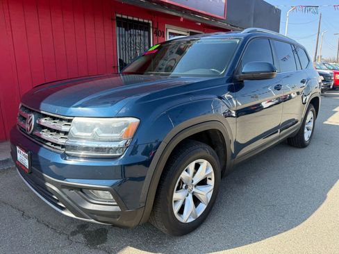 Used 2018 Volkswagen Atlas SE image 2