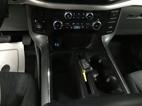 Used 2022 Ford F150 XLT w/ Equipment Group 302A High AWD/4WD image 19