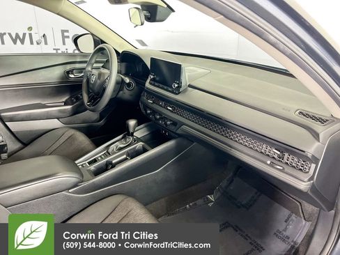 Used 2024 Honda Accord EX image 28