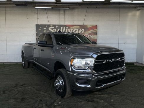 Used 2019 RAM 3500 Tradesman image 7