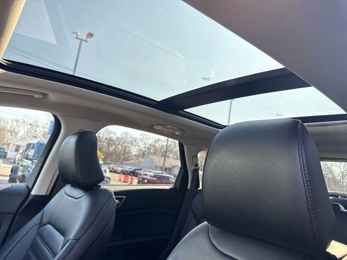 Used 2024 Ford Edge SEL w/ Convenience Package image 27