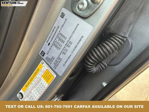 Used 2025 Chevrolet Suburban Z71 image 40