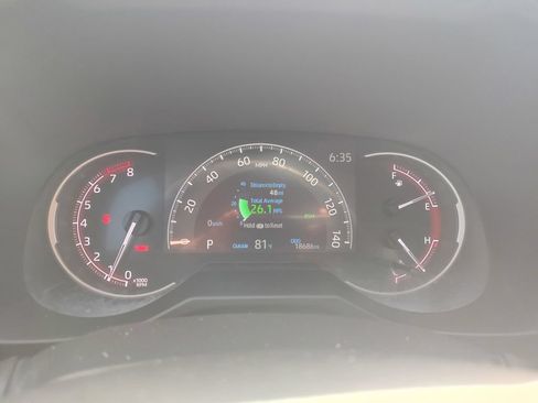 Used 2024 Toyota RAV4 XLE FWD image 3