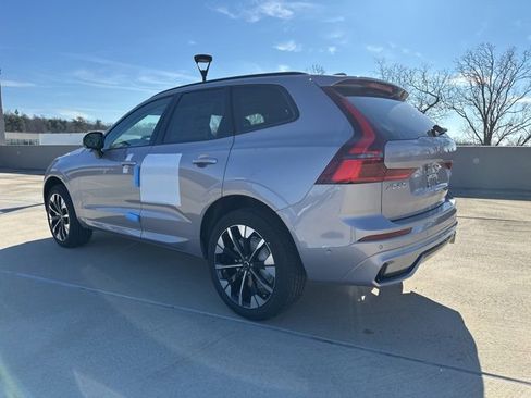 New 2026 Volvo XC60 B5 Plus w/ Climate Package image 5