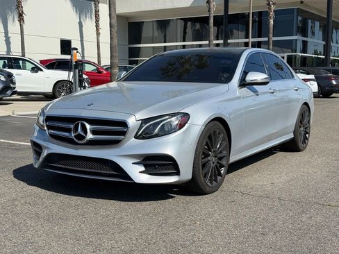 Certified 2017 Mercedes-Benz E 300 image 1