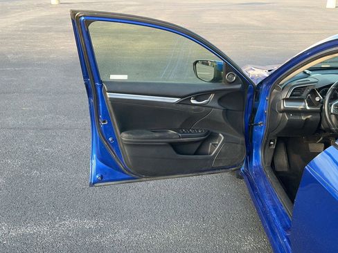 Used 2018 Honda Civic EX-T image 19