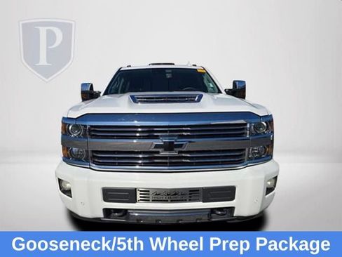 Used 2017 Chevrolet Silverado 2500 High Country w/ Duramax Plus Package image 10