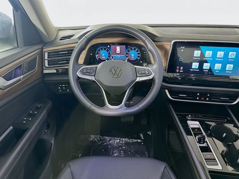 New 2026 Volkswagen Atlas SE image 21