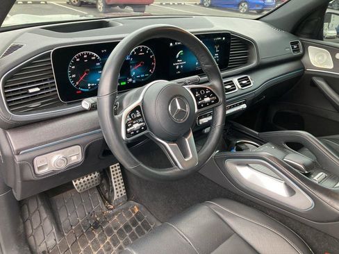 Used 2021 Mercedes-Benz GLS 580 4MATIC image 17