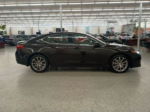 Used 2016 Acura TLX V6 w/ Technology Package FWD image 5