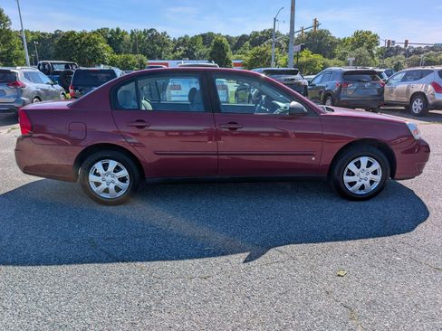 Used 2007 Chevrolet Malibu LS FWD image 7