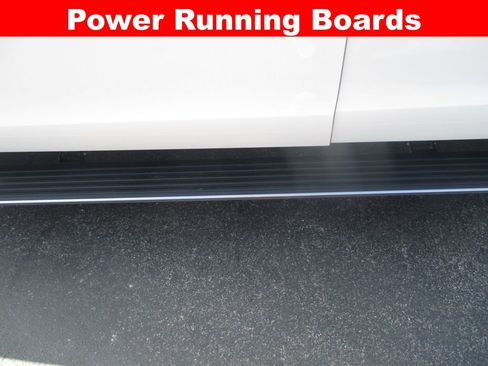 Used 2019 Ford Expedition Limited w/ Equipment Group 302A AWD/4WD image 15