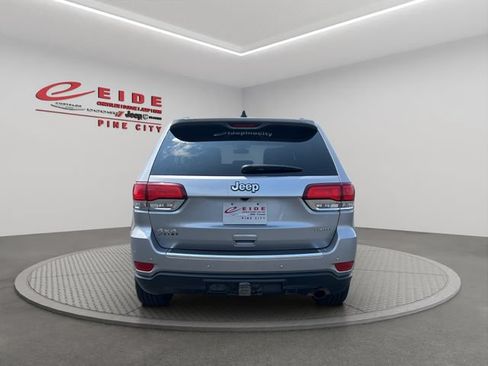 Used 2021 Jeep Grand Cherokee Limited w/ Luxury Group II AWD/4WD image 9