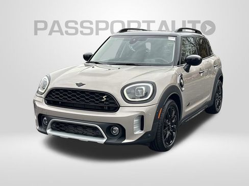 Used 2023 MINI Cooper Countryman SE w/ Storage Package image 1