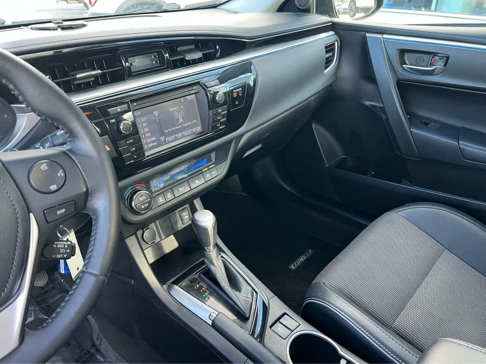 Used 2014 Toyota Corolla S FWD image 20