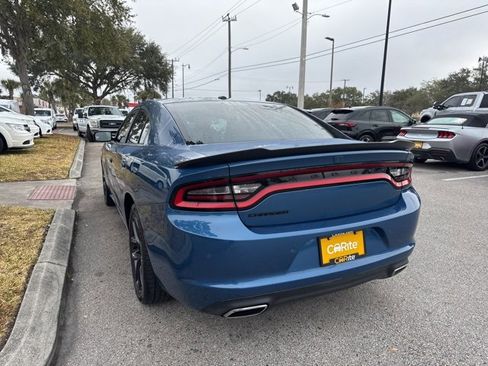 Used 2020 Dodge Charger SXT w/ Blacktop Package image 5