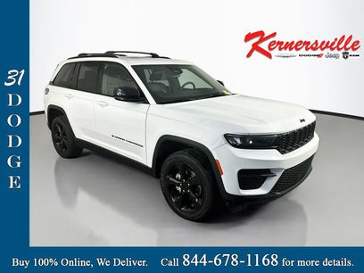 Used 2023 Jeep Grand Cherokee Altitude