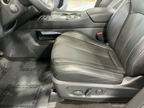 Used 2025 INFINITI QX60 Luxe w/ Vision Package image 17