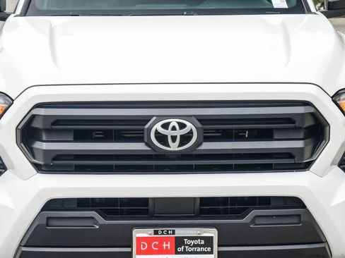 Used 2025 Toyota Tacoma SR RWD image 5