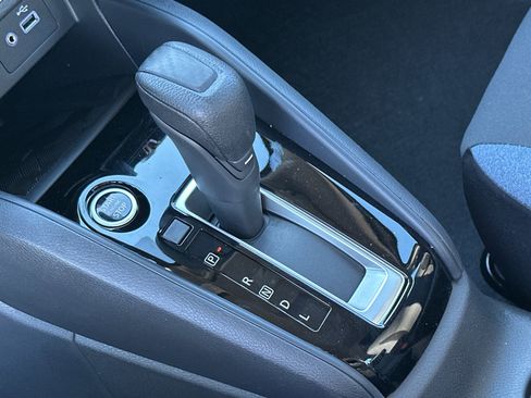 New 2025 Nissan Versa SV w/ Trunk Package image 31