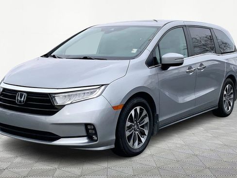 Used 2024 Honda Odyssey EX-L image 3